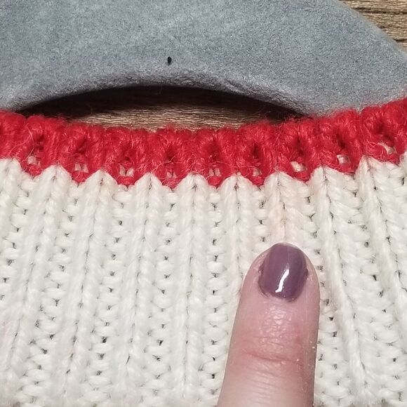 Vntg Gitano Wmns Sz S Oversized Sweater Ivory White Red Snowflake Fair Isle Flaw - Picture 9 of 14